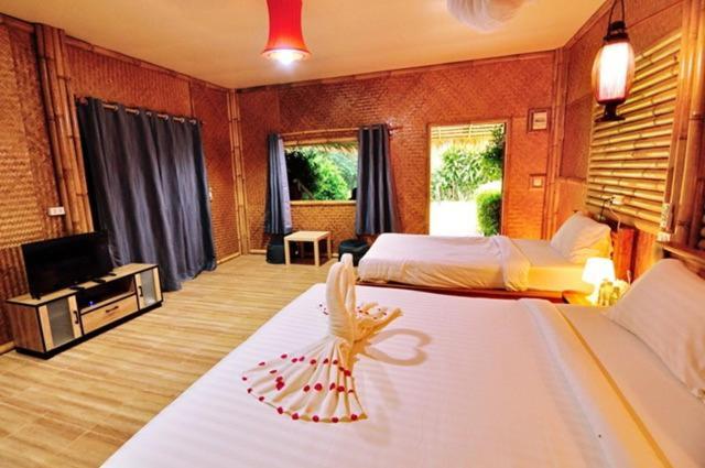 Mek Kiri Riverkwai Resort Sha Thong Pha Phum Ngoại thất bức ảnh